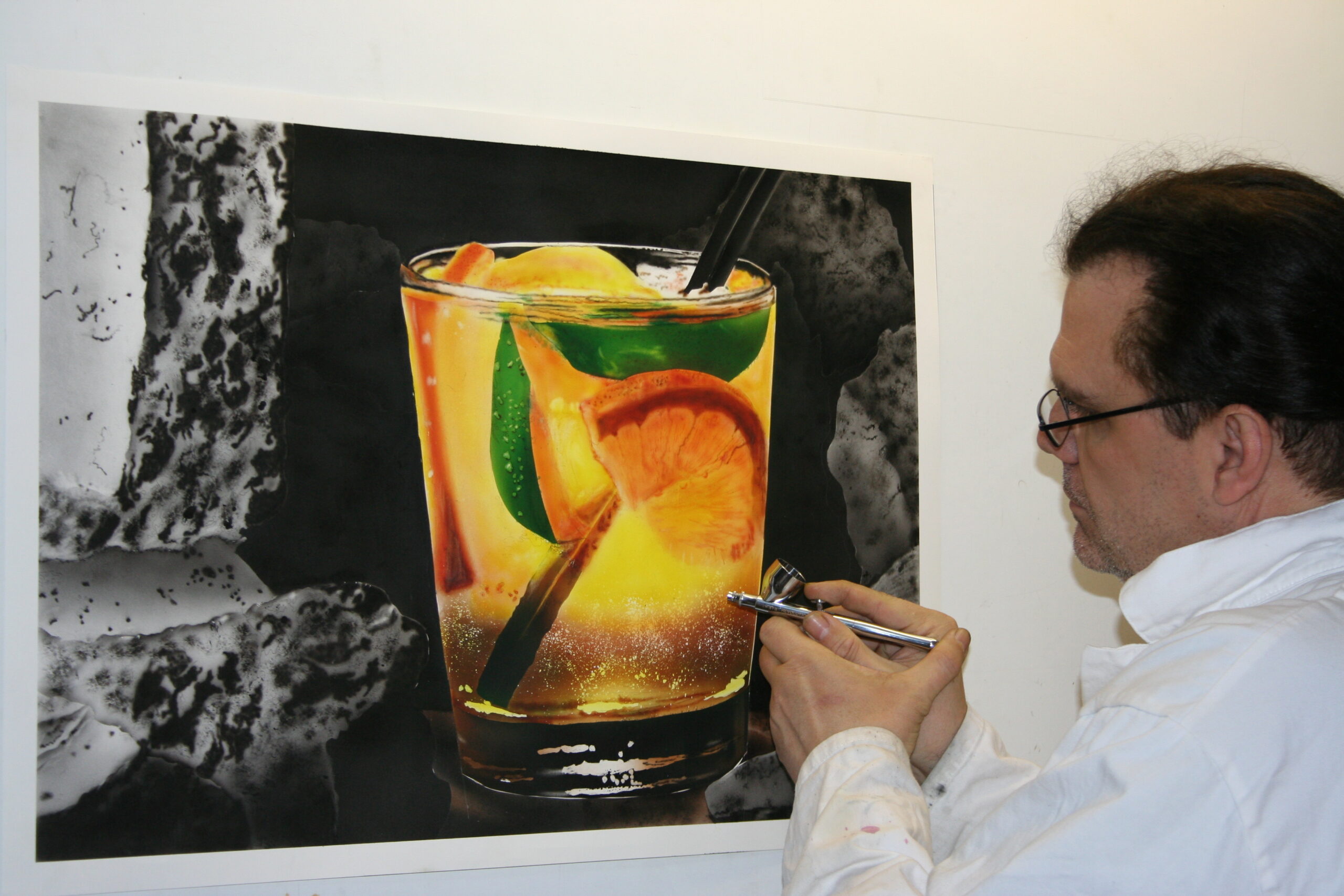 Peinture d'un cocktail à l'aérographe